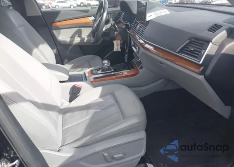 2021 Audi Q5 Premium Plus 45 Tfsi Quattro S Tronic z USA, uszkodzony, nr VIN WA1BAAFY5M2105551